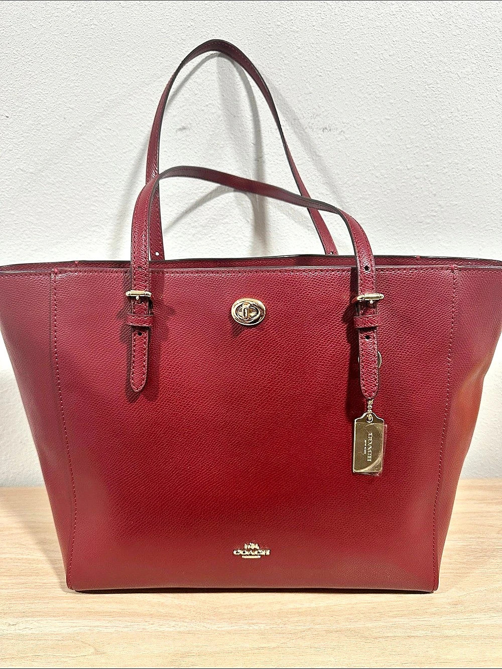 Coach Market Tote Leather Tote in Burgundy